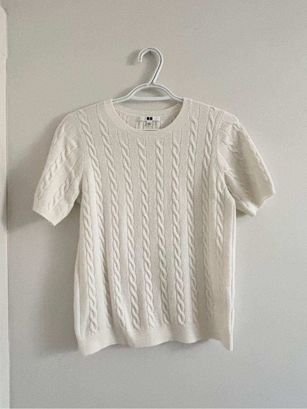 Uniqlo Cable Crew Neck Short Sleeve Sweater (US Size M)